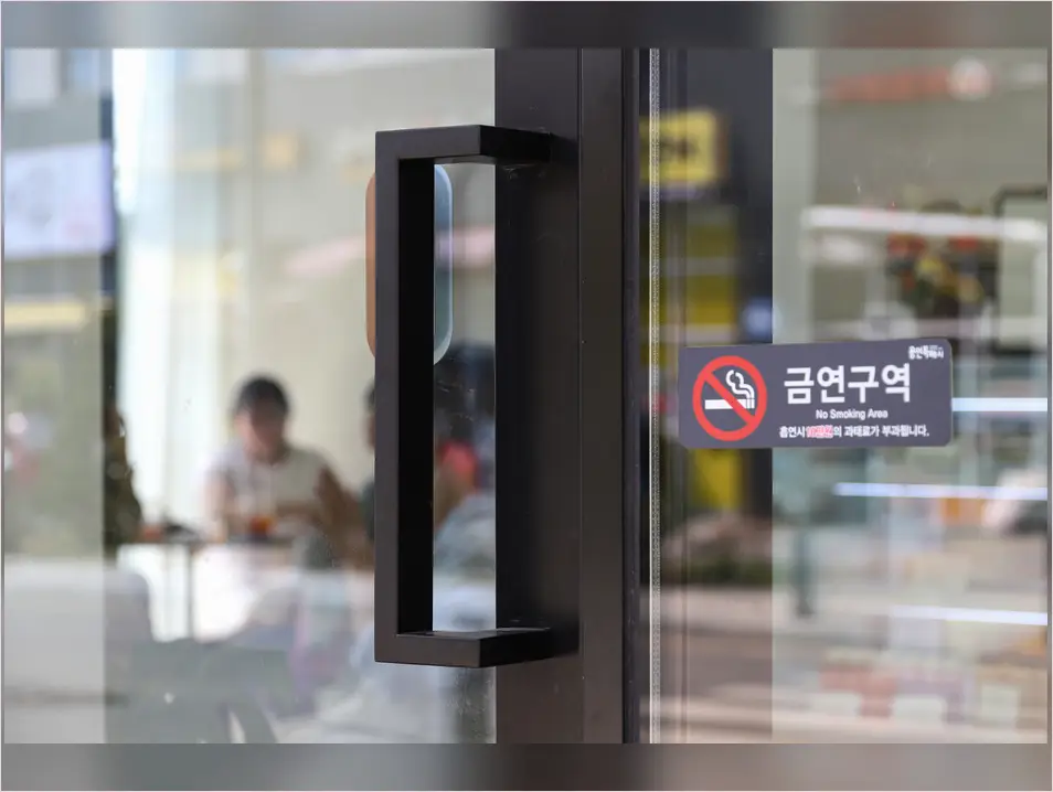 분당 삼평동 와인바 인테리어 작업 전후 4